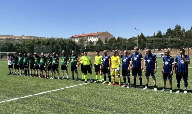 Özvatan'da 4'lü futbol turnuvası