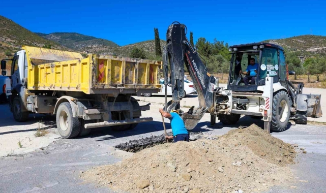 Pamukova'da iki mahalle daha güçlü altyapı ile buluştu