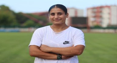 Paralimpik gülle atmacı Eda Yıldırım, Paris'te madalya hedefiyle çalışıyor: