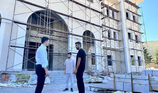 Pazaryeri&#039;nde yeni binaların yapımı hızla sürüyor