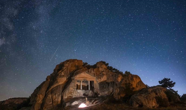 Perseid meteor yağmuru Eskişehir'de de fotoğraflandı
