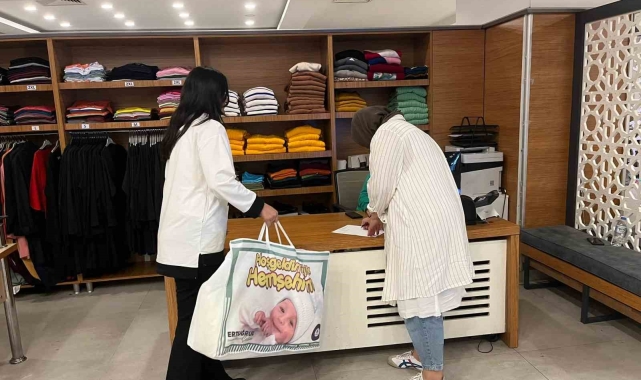 Pursaklar'da bebekler 'Hoş Geldin Küçük Hemşehrim' hediyeleriyle karşılanıyor