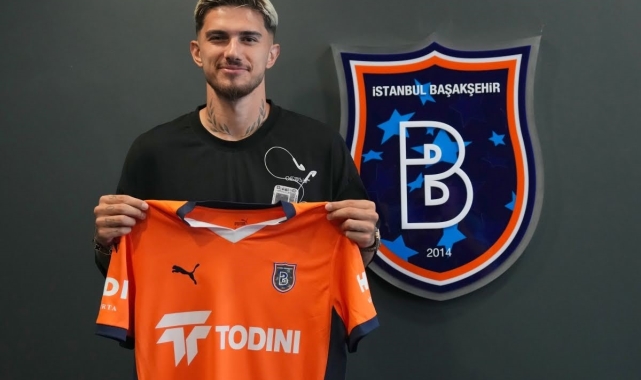 RAMS Başakşehir, Berat Özdemir'i kadrosuna kattı