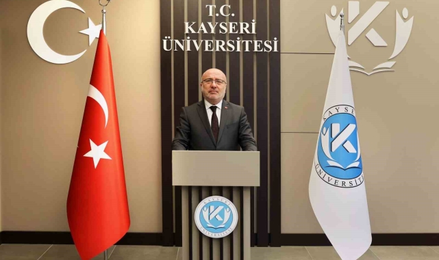 Rektör Karamustafa: "Kahraman ecdadımızla ne kadar övünsek ve gurur duysak azdır"