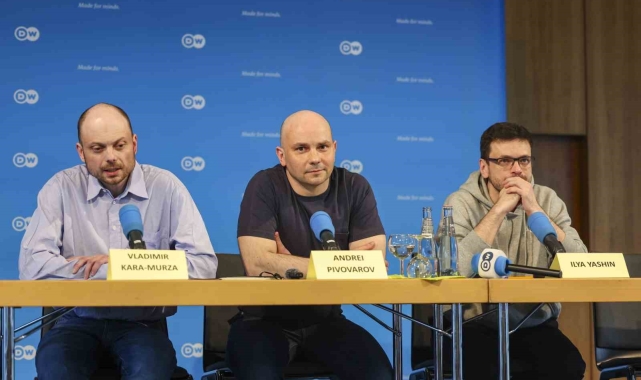 Rusya'nın serbest bıraktığı Yashin: "Siyasi faaliyetlerimize devam edeceğiz"