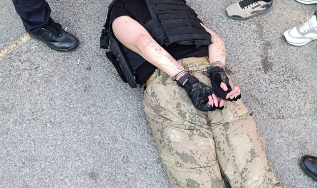 Saldırgan 'Kara Güneş' rozetini takıp caddeye çıktı