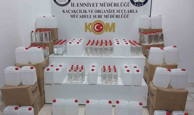 Samsun'da sahte içki yapımında kullanılan 1 ton etil alkol ele geçirildi