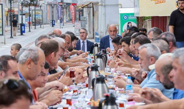 Sandıkçı: "En büyük güç kaynağımız hemşehrilerimizle olan örnek birlikteliğimizdir"