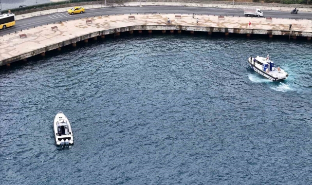 Sarıyer'de batan teknede kaybolan şahsı boğazda arama çalışmaları havadan görüntülendi