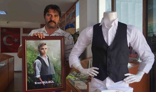 Şehit Eren Bülbül'ün o fotoğrafındaki kıyafetleri bu müzede sergileniyor