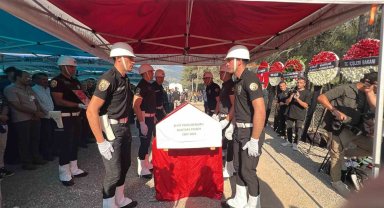 Şehit polis memuru memleketinde toprağa verildi