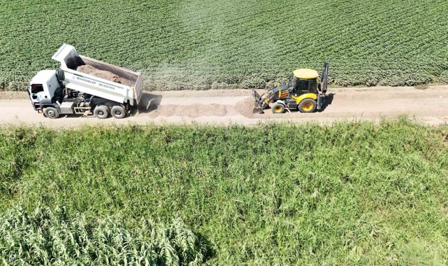 Şehzadeler'in kırsalında ova yolları düzenleniyor