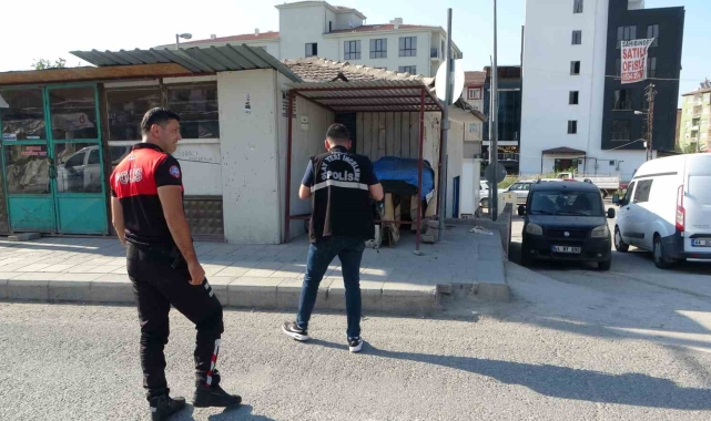 Seyyar satıcı ile müşteri arasındaki "pahalı ürün" tartışması kanlı bitti