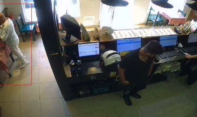 Silivri'de kaşla göz arasında bilgisayar hırsızlığı