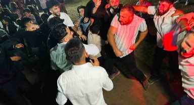 Şırnaklı gençlerin ilginç dansı