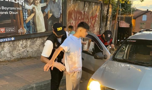 Şişli'de polisten narkotik uygulaması