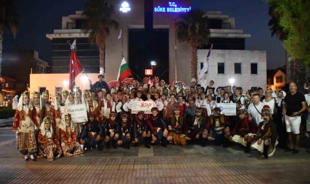 Söke Uluslararası Halk Oyunları Festivali renkli görüntülerle başladı