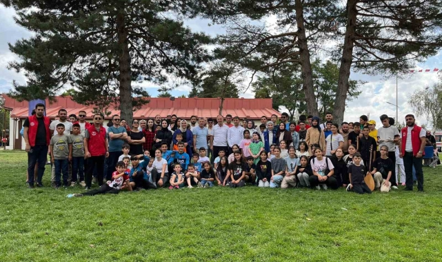 'Sosyal medyadan sosyal meydana' projesi, festival havasında geçti