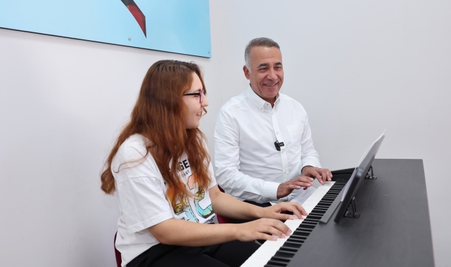 Sultangazi Belediyesi'nden müzik akademisi