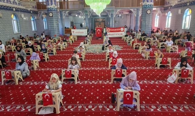 Suluova'da yaz Kur'an kursları arası bilgi ve hadis yarışması yapıldı
