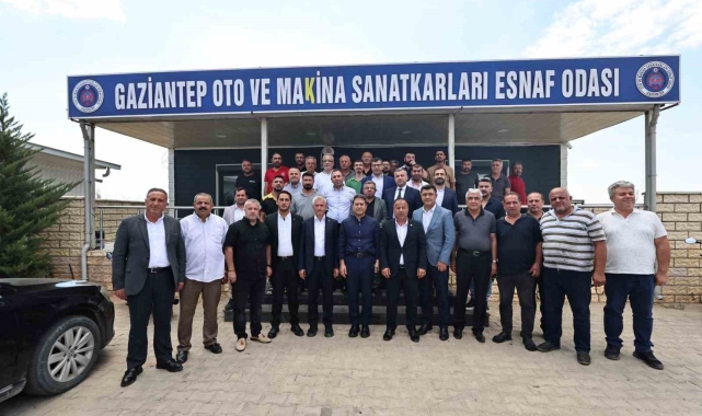 Tahmazoğlu esnaf ve vatandaşla bir araya geldi