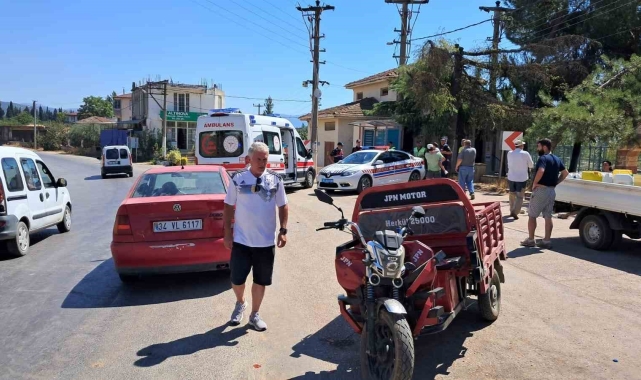 Tarladan dönen aile kaza yaptı: 1 yaralı