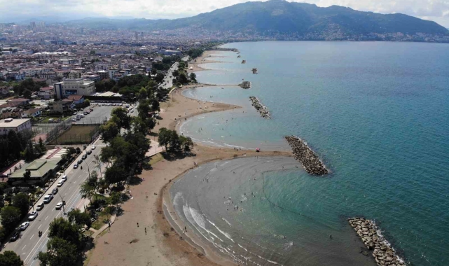 Tatilcilerin yeni rotası: Ordu Akyazı Plajı