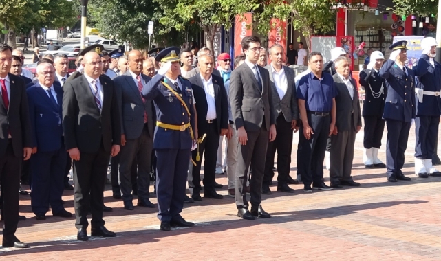 Tavşanlı'da Zafer Bayramı coşkusu