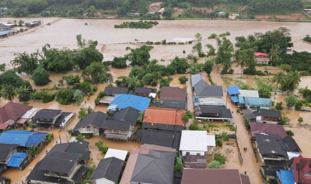 Tayland'da sel felaketi: 5 ölü