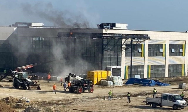 Tekirdağ'da yapımı süren hastanede yangın