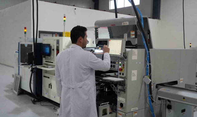 Teknolojik cihazların çok katmanlı kartları artık Türkiye'de üretilebiliyor