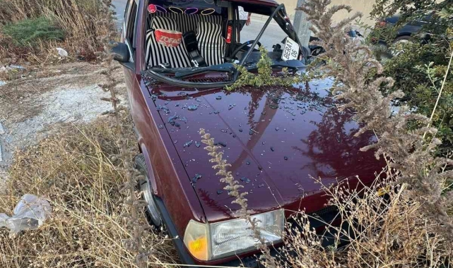 Tofaş'ın hurdaya döndüğü kazada 2 kişi yaralandı