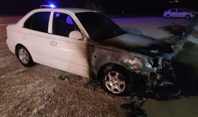 Tokat'ta otomobilde çıkan yangında hasar oluştu