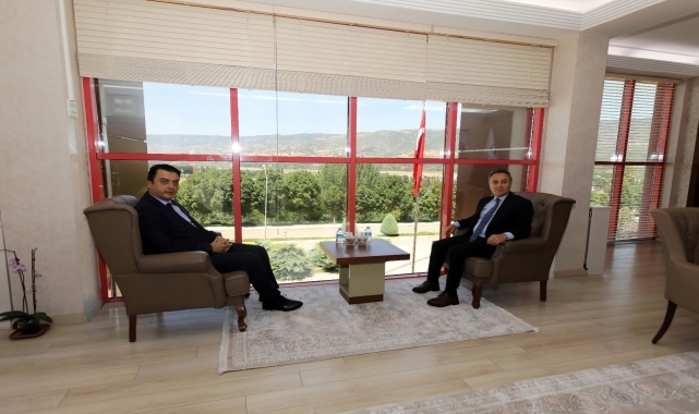 Tokat Valisi Köklü, TOGÜ Rektörü Yılmaz'ı ziyaret etti