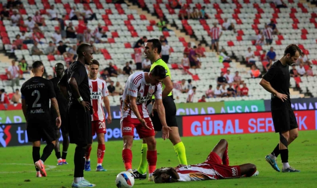 Trendyol Süper Lig: Antalyaspor: 3 - Hatayspor: 2