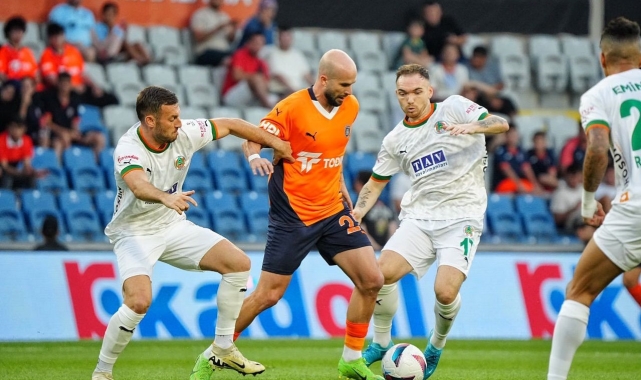 Trendyol Süper Lig: RAMS Başakşehir: 1 - Corendon Alanyaspor: 2