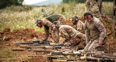 Türk askeri 8'inci Avrupa En İyi Keskin Nişancı Timi Yarışması'nı galip tamamladı