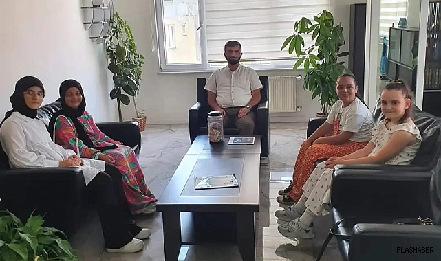 TÜRKELİLİ ÖĞRENCİLERDEN FİLİSTİN'E ANLAMLI DESTEK!