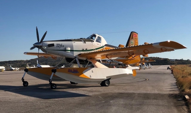 Türkiye'den yardım için gönderilen 2 uçakla 1 helikopter Yunanistan'a ulaştı