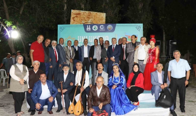 Ünlükaya Türk Dünyası Aşıklar buluşması büyük ilgi gördü