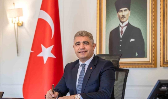 Vali Aslan "İnsanüstü gayretle kazanılan bu görkemli zaferin sevincini ve heyecanını taşıyoruz"