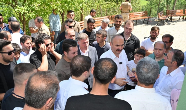 Vali Canalp, köy statüsüne kavuşan köyleri gezdi