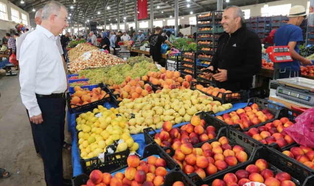 Vali Doruk'tan pazar turu
