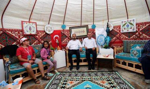 Van YYÜ Anadolu'nun Fethi Malazgirt Zaferi'nin 953. yıl dönümü etkinliklerinde yer aldı