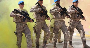 Van'da 30 Ağustos Zafer Bayramı kutlandı