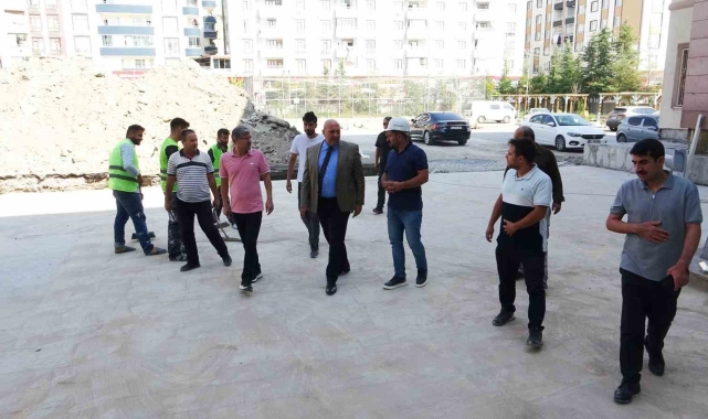 Van'da okulların bakım onarım çalışmaları devam ediyor