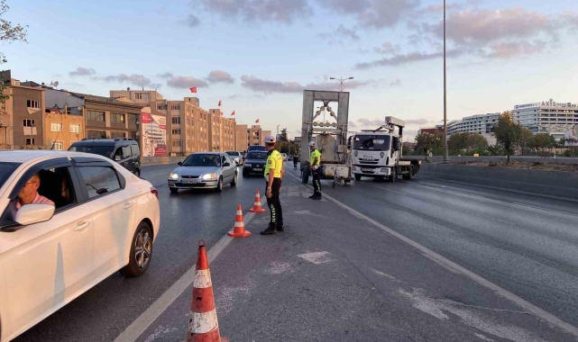 Vatan Caddesi 30 Ağustos provaları nedeniyle trafiğe kapandı