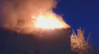 Yangın evi kül etti