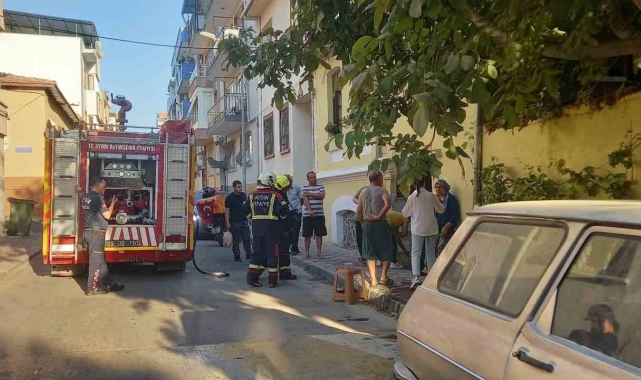 Yanık kokusu alan kurye, evi yanmaktan kurtardı