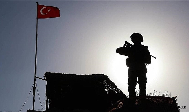 YASA DIŞI YOLLARLA SINIRLARDAN GEÇMEYE ÇALIŞAN 3'Ü TERÖRİST 5 KİŞİ YAKALANDI!